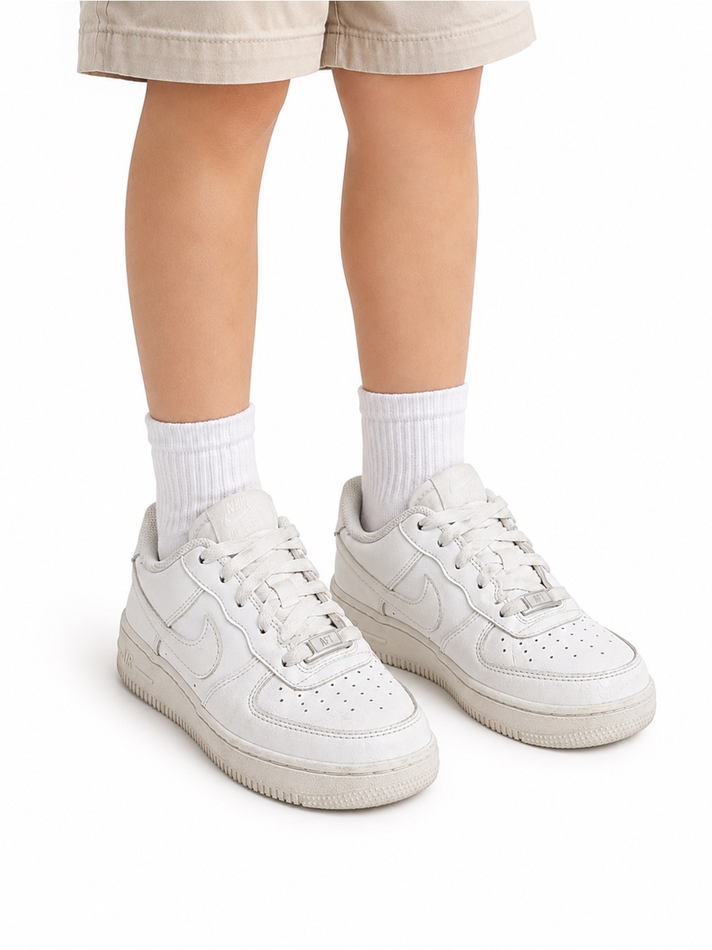 Size 5Y (EU 37.5) Nike Air Force 1‎ Low GS Triple White Sneakers